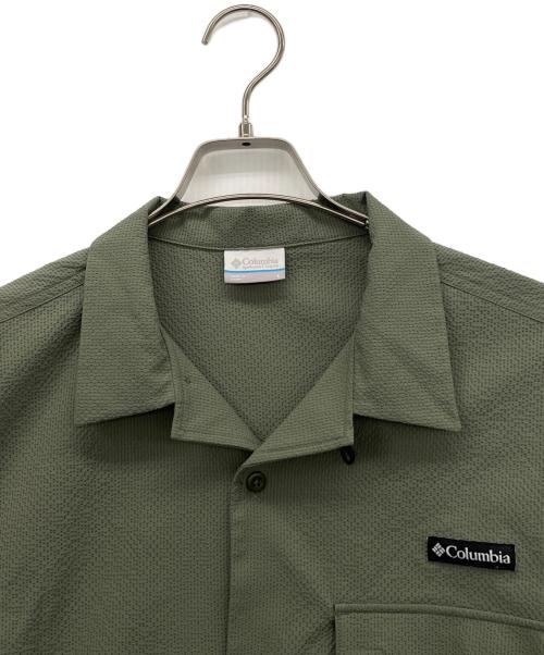 Columbia（コロンビア）Columbia (コロンビア) 半袖シャツ オリーブ サイズ:Lの古着・服飾アイテム
