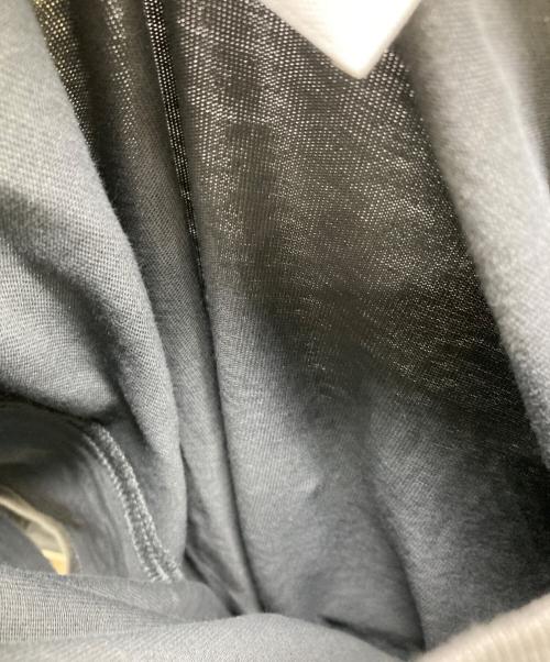 AMI Alexandre Mattiussi（アミアレクサンドルマテュッシ）AMI Alexandre Mattiussi (アミアレクサンドルマテュッシ) TONAL ADC T-SHIRT グレー サイズ:不明の古着・服飾アイテム