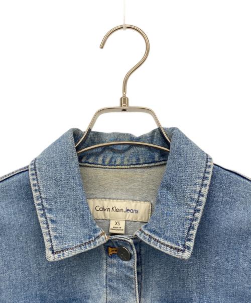 Calvin Klein Jeans（カルバンクラインジーンズ）Calvin Klein Jeans (カルバンクラインジーンズ) デニムジャケット スカイブルー サイズ:XSの古着・服飾アイテム
