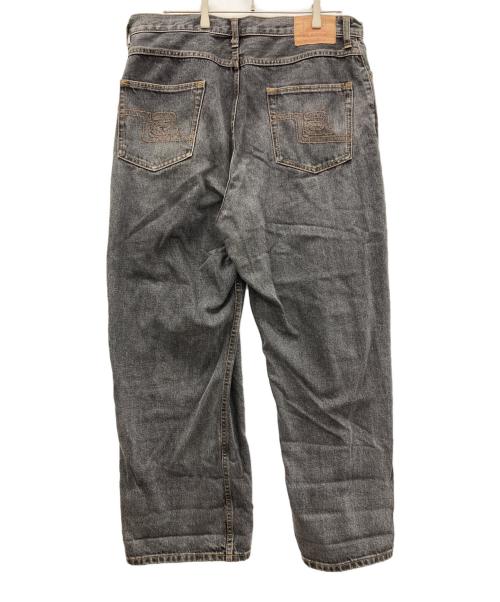 X-LARGE（エクストララージ）X-LARGE (エクストララージ) LAステッチ ワイドレッグデニムパンツ グレー サイズ:36inchの古着・服飾アイテム
