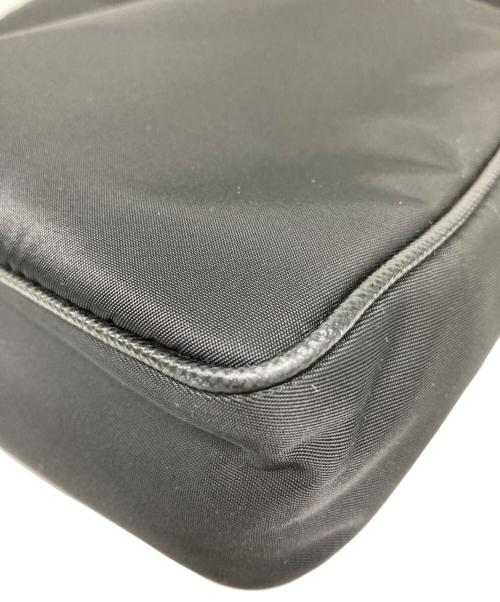PRADA（プラダ）PRADA (プラダ) Re-Nylon xサフィアーノレザー ショルダーバッグ ブラックの古着・服飾アイテム