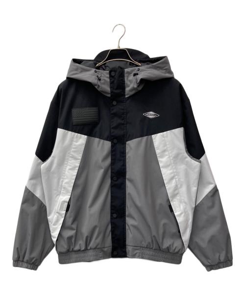 MERRELL（メレル）MERRELL (メレル) マウンテンパーカー ブラック×グレー×ホワイト サイズ:105の古着・服飾アイテム