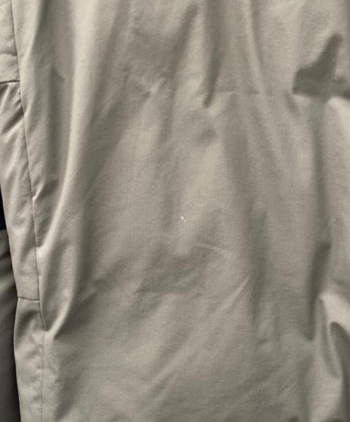 THE NORTH FACE（ザ ノース フェイス）THE NORTH FACE (ザ ノース フェイス) ダウンジャケット グリーン×ブラック サイズ:Ｍの古着・服飾アイテム