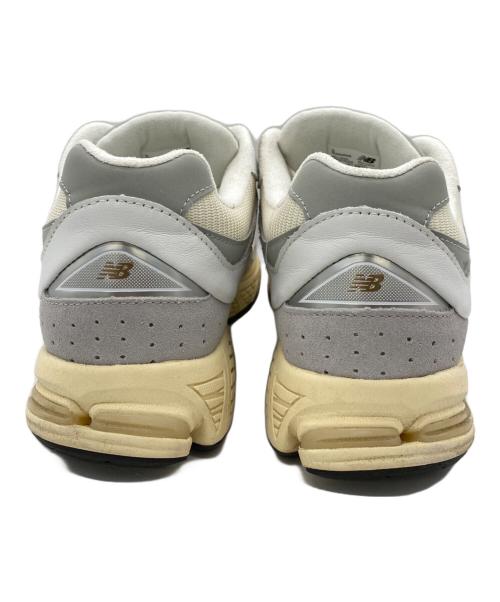 NEW BALANCE（ニューバランス）NEW BALANCE (ニューバランス) ローカットスニーカー ベージュ×ホワイト サイズ:SIZE 28cmの古着・服飾アイテム