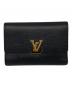 LOUIS VUITTON（ルイ ヴィトン）の古着「ポルトフォイユ・カプシーヌ コンパクト」｜ブラック×ピンク