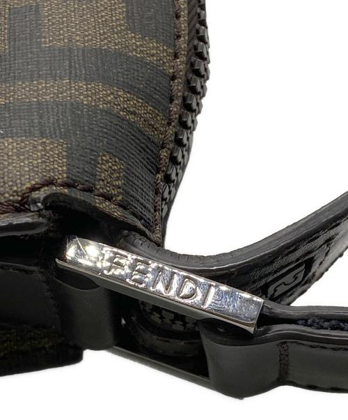 FENDI（フェンディ）FENDI (フェンディ) ショルダーバッグ ブラウンの古着・服飾アイテム
