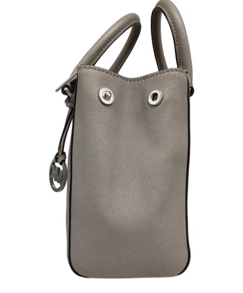 MICHAEL KORS（マイケルコース）MICHAEL KORS (マイケルコース) 2WAYハンドバッグ ベージュの古着・服飾アイテム