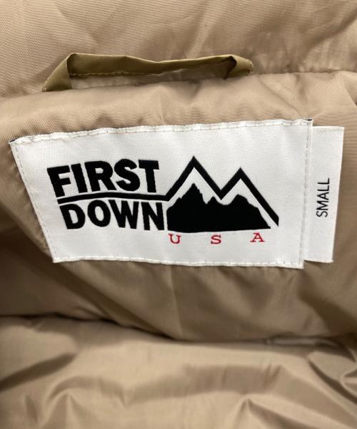 FIRST DOWN（ファーストダウン）FIRST DOWN (ファーストダウン) ダウンジャケット カーキ サイズ:Sの古着・服飾アイテム