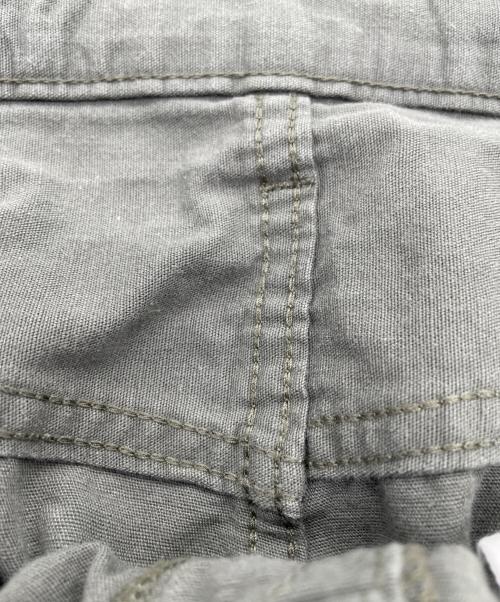 ONI DENIM（オニデニム）ONI DENIM (オニデニム) ベタシャン シャンブレー セルビッチ ワイドストレート パンツ オリーブ サイズ:W33の古着・服飾アイテム