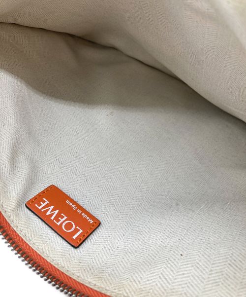 LOEWE（ロエベ）LOEWE (ロエベ) アナグラム　クラッチバッグ オレンジの古着・服飾アイテム