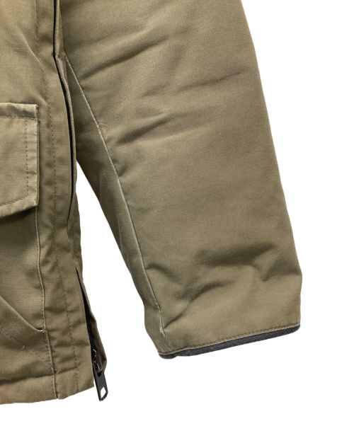 CANADA GOOSE（カナダグース）CANADA GOOSE (カナダグース) KAMLOOPS JACKET カーキ サイズ:SIZE Sの古着・服飾アイテム