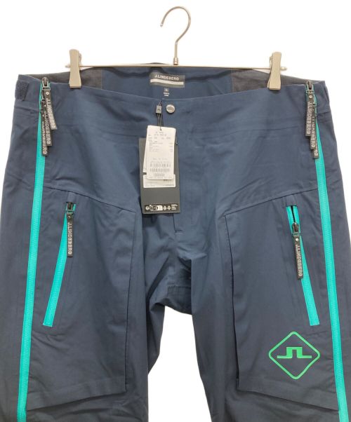 J. LINDEBERG（ジェイリンドバーグ）J. LINDEBERG (ジェイリンドバーグ) スキーウェアAerialシェルパンツ ネイビー×グリーン サイズ:SIZE XL 未使用品の古着・服飾アイテム