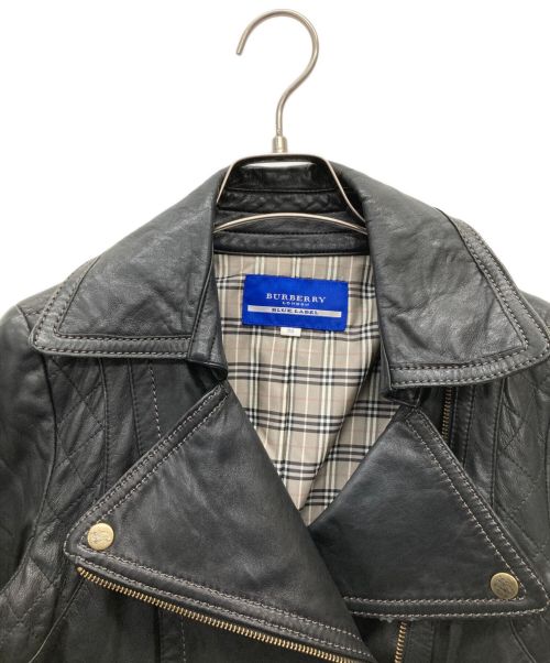 BURBERRY BLUE LABEL（バーバリー ブルー レーベル）BURBERRY BLUE LABEL (バーバリーブルーレーベル) レザージャケット ブラック サイズ:SIZE 38の古着・服飾アイテム