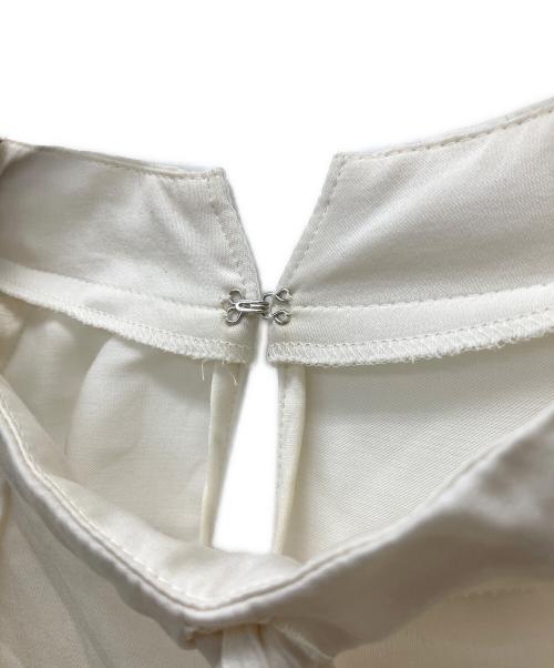TOMORROW LAND（トゥモローランド）TOMORROW LAND (トゥモローランド) ウォッシャブルサテン ボウタイギャザーブラウス ホワイト サイズ:SIZE 36の古着・服飾アイテム