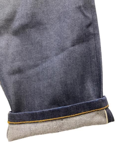 COS（コス）COS (コス) SIGNATURE RAW SELVEDGE JEANS インディゴ サイズ:SIZE W32の古着・服飾アイテム