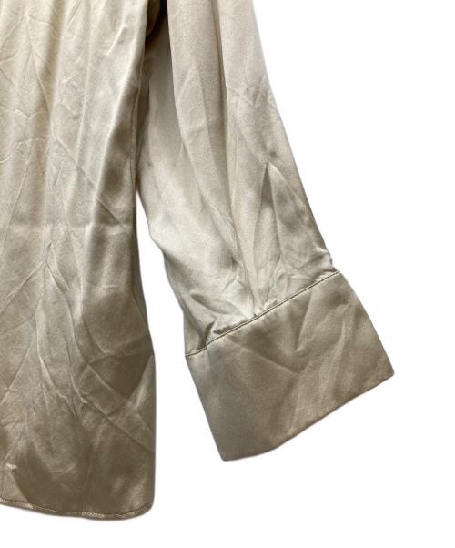 ETRE TOKYO（エトレトウキョウ）ETRE TOKYO (エトレトウキョウ) ボックスシルエットシルクシャツ ベージュ サイズ:SIZE Fの古着・服飾アイテム