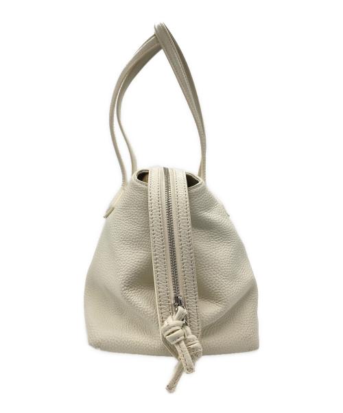 VASIC（ヴァジック）VASIC (ヴァジック) GRAF MINI MINI アイボリーの古着・服飾アイテム