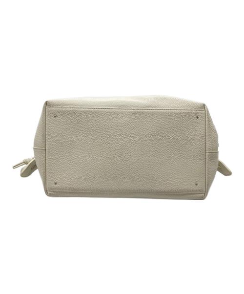 VASIC（ヴァジック）VASIC (ヴァジック) GRAF MINI MINI アイボリーの古着・服飾アイテム