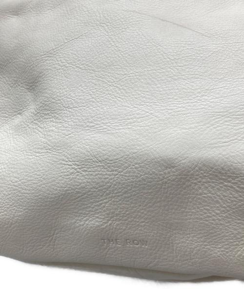 THE ROW（ザ ロウ）THE ROW (ザ ロウ) ショルダーバッグ ホワイトの古着・服飾アイテム