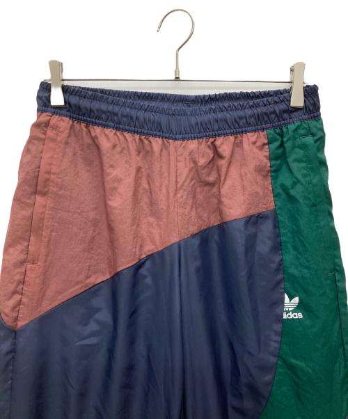 adidas（アディダス）adidas (アディダス) ナイロンパンツ マルチカラー サイズ:SIZE Lの古着・服飾アイテム