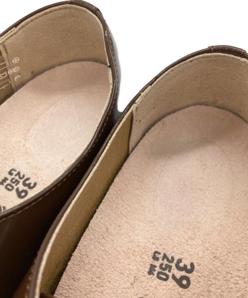 BIRKENSTOCK（ビルケンシュトック）BIRKENSTOCK (ビルケンシュトック) エナメルシューズ ブラウン サイズ:39Eの古着・服飾アイテム