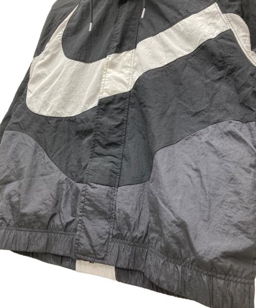 NIKE（ナイキ）NIKE (ナイキ) NIKE WOVEN SWOOSH LND JKT ブラック サイズ:SIZE XLの古着・服飾アイテム