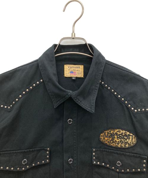 VANSON（バンソン）VANSON (バンソン) スタッズ付バック刺繍デザインシャツジャケット ブラック サイズ:SIZE XLの古着・服飾アイテム