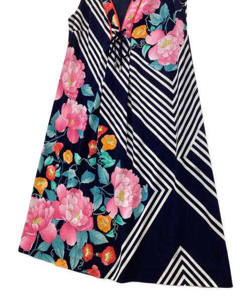 LEONARD（レオナール）LEONARD (レオナール) 花柄トリムノースリーブワンピース ネイビー サイズ:SIZE 38の古着・服飾アイテム