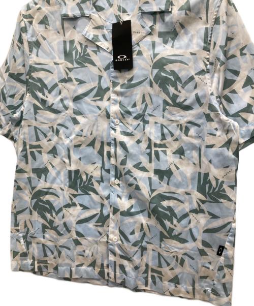OAKLEY（オークリー）OAKLEY (オークリー) Printed SS Shirt ブルー サイズ:SIZE L 未使用品の古着・服飾アイテム