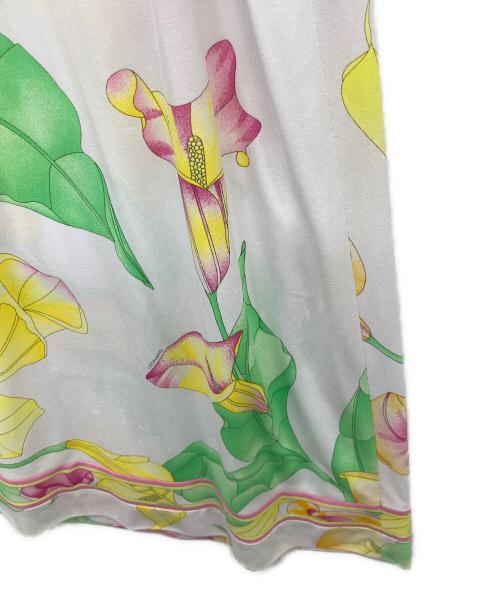 LEONARD（レオナール）LEONARD (レオナール) ノースリーブワンピース ホワイト サイズ:SIZE 38の古着・服飾アイテム