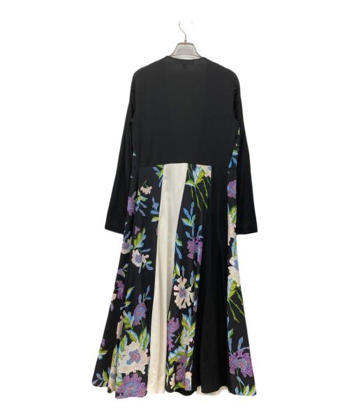 DIANE VON FURSTENBERG（ダイアンフォンファステンバーグ）DIANE VON FURSTENBERG (ダイアンフォンファステンバーグ) シルク100％ワンピース ブラック サイズ:SIZE 4の古着・服飾アイテム
