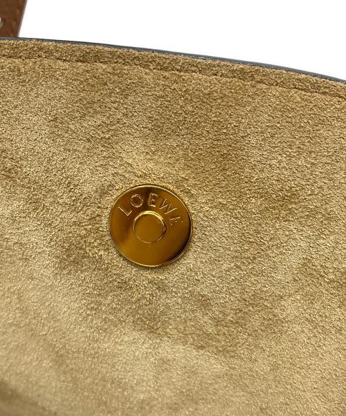 LOEWE（ロエベ）LOEWE (ロエベ) ショルダーバッグ ブラウンの古着・服飾アイテム