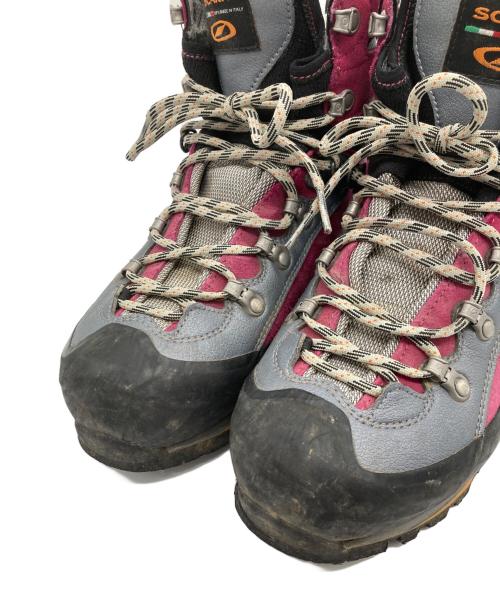 SCARPA（スカルパ）SCARPA (スカルパ) トレッキングシューズ ピンク×ブラック サイズ:EU40の古着・服飾アイテム