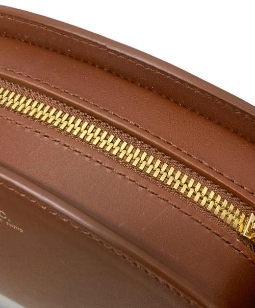 A.P.C.（アーペーセー）A.P.C. (アーペーセー) ハーフムーンショルダーバッグ ブラウンの古着・服飾アイテム