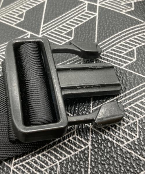 LACOSTE（ラコステ）LACOSTE (ラコステ) レザーショルダーバッグ ブラックの古着・服飾アイテム