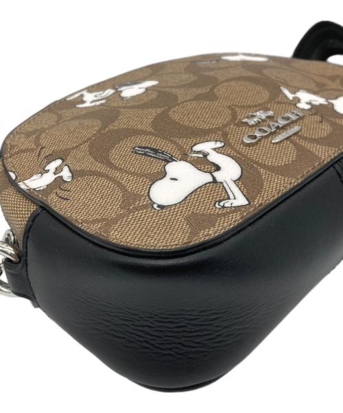 COACH（コーチ）COACH (コーチ) PEANUTS (ピーナッツ) ショルダーバッグ ブラック×ベージュの古着・服飾アイテム