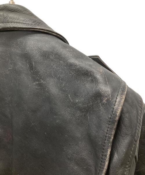 triumph（トライアンフ）triumph (トライアンフ) クロップドレザーライダースジャケット ブラック サイズ:XLの古着・服飾アイテム