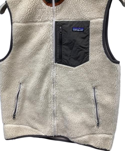 Patagonia（パタゴニア）Patagonia (パタゴニア) クラシックレトロXベスト アイボリー×カーキ サイズ:Lの古着・服飾アイテム