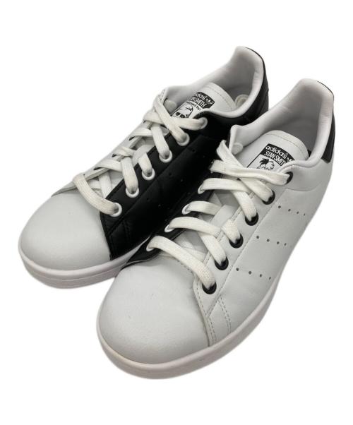 adidas（アディダス）adidas (アディダス) 101匹わんちゃん ローカットスニーカー ブラック×ホワイト サイズ:230の古着・服飾アイテム