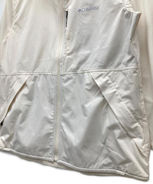 Columbia（コロンビア）Columbia (コロンビア) ウィメンズライトキャニオンソフトシェルジャケット ベージュ サイズ:Mの古着・服飾アイテム