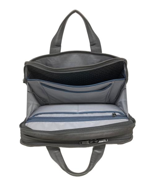 TUMI（トゥミ）TUMI (トゥミ) ビジネスバッグ ブラックの古着・服飾アイテム
