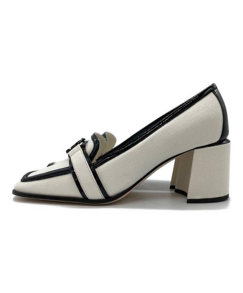 JIMMY CHOO（ジミーチュウ）JIMMY CHOO (ジミーチュウ) EVIN 65 ホワイト×ブラック サイズ:38の古着・服飾アイテム