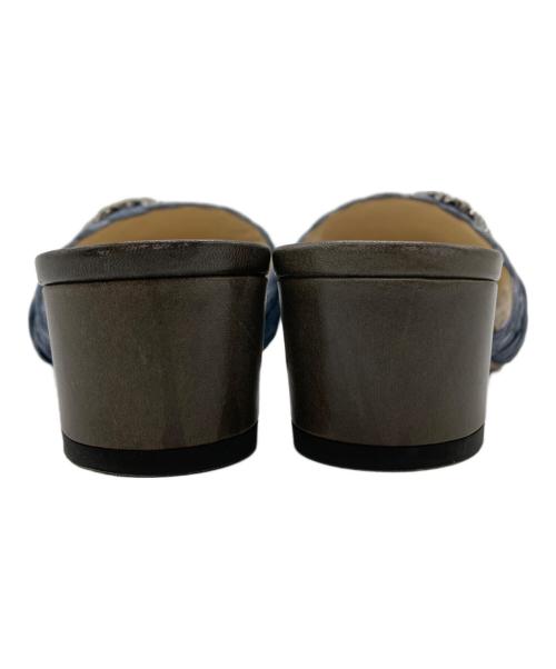 JIMMY CHOO（ジミーチュウ）JIMMY CHOO (ジミーチュウ) ビジューストローサンダル ブルー サイズ:38の古着・服飾アイテム