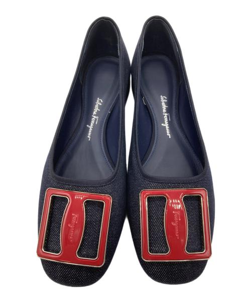 Salvatore Ferragamo（サルヴァトーレ フェラガモ）Salvatore Ferragamo (サルヴァトーレ フェラガモ) デニムパンプス インディゴ サイズ:7Dの古着・服飾アイテム
