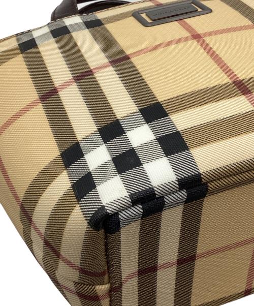 BURBERRY（バーバリー）BURBERRY (バーバリー) ハンドバッグ ベージュの古着・服飾アイテム