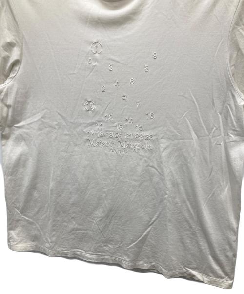 Maison Margiela（メゾンマルジェラ）Maison Margiela (メゾンマルジェラ) カレンダーグラフィックロゴTシャツ ホワイト サイズ:XLの古着・服飾アイテム