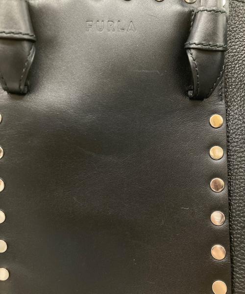 FURLA（フルラ）FURLA (フルラ) スタッズレザー2WAYバッグ ブラックの古着・服飾アイテム