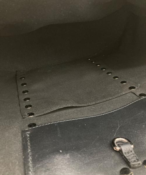 FURLA（フルラ）FURLA (フルラ) スタッズレザー2WAYバッグ ブラックの古着・服飾アイテム