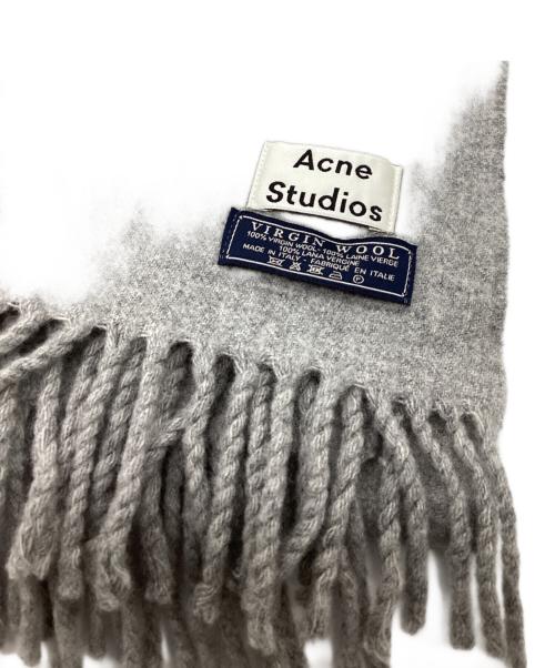 Acne studios（アクネ ストゥディオス）Acne studios (アクネ ストゥディオス) ウールマフラー ライトグレーの古着・服飾アイテム