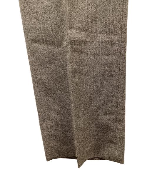 maison kitsune（メゾンキツネ）maison kitsune (メゾンキツネ) スラックス グレー サイズ:40の古着・服飾アイテム